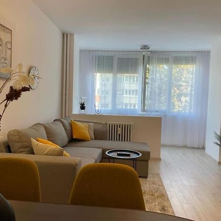 Mav Bucharest Apartment ภายนอก รูปภาพ