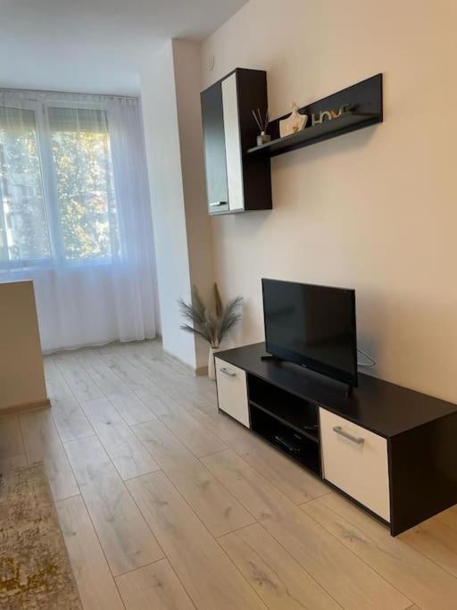 Mav Bucharest Apartment ภายนอก รูปภาพ