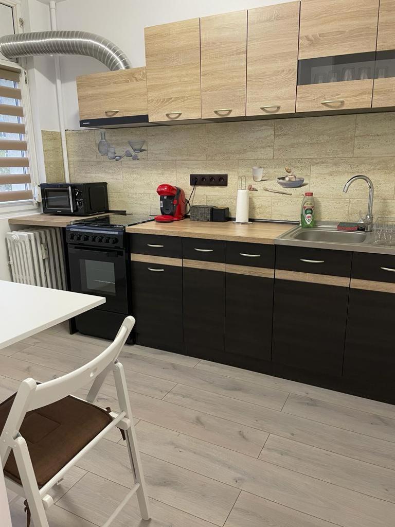 Mav Bucharest Apartment ภายนอก รูปภาพ